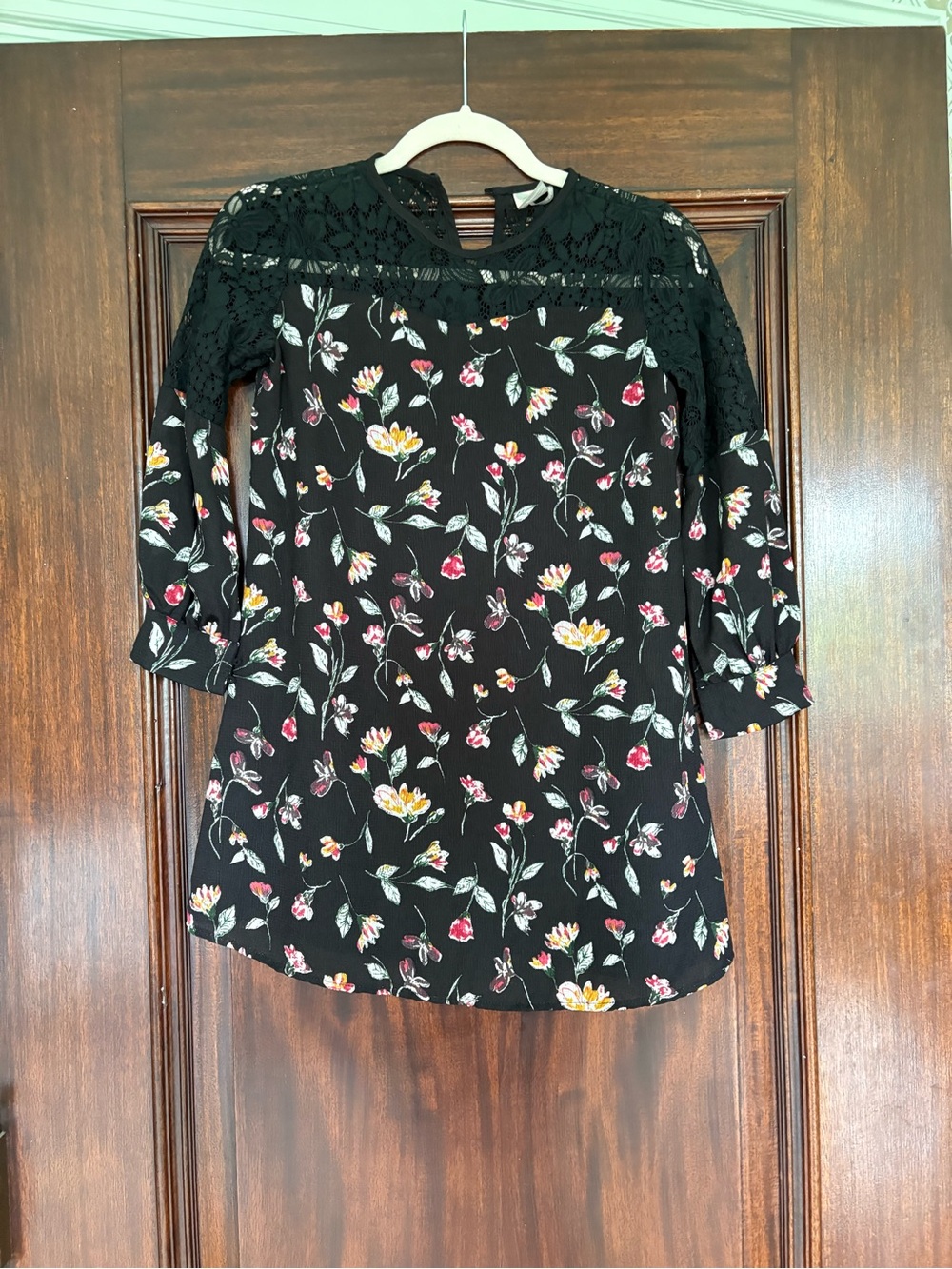 Girls' Black Floral Lace Yoke Casual Dress